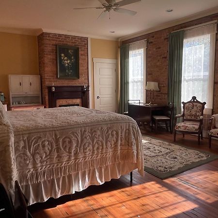Tanglewood Inn グリーンビル エクステリア 写真
