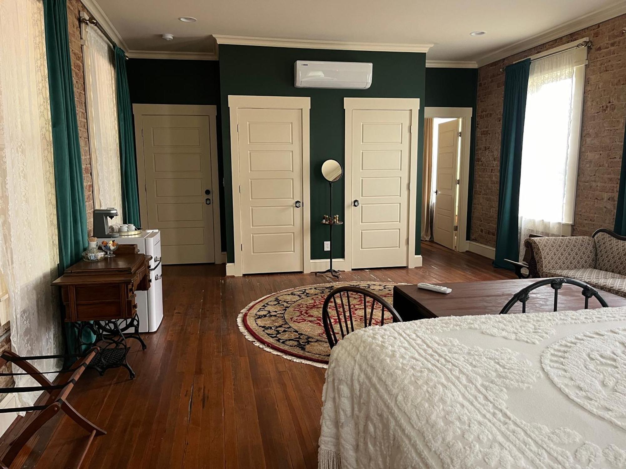 Tanglewood Inn グリーンビル エクステリア 写真