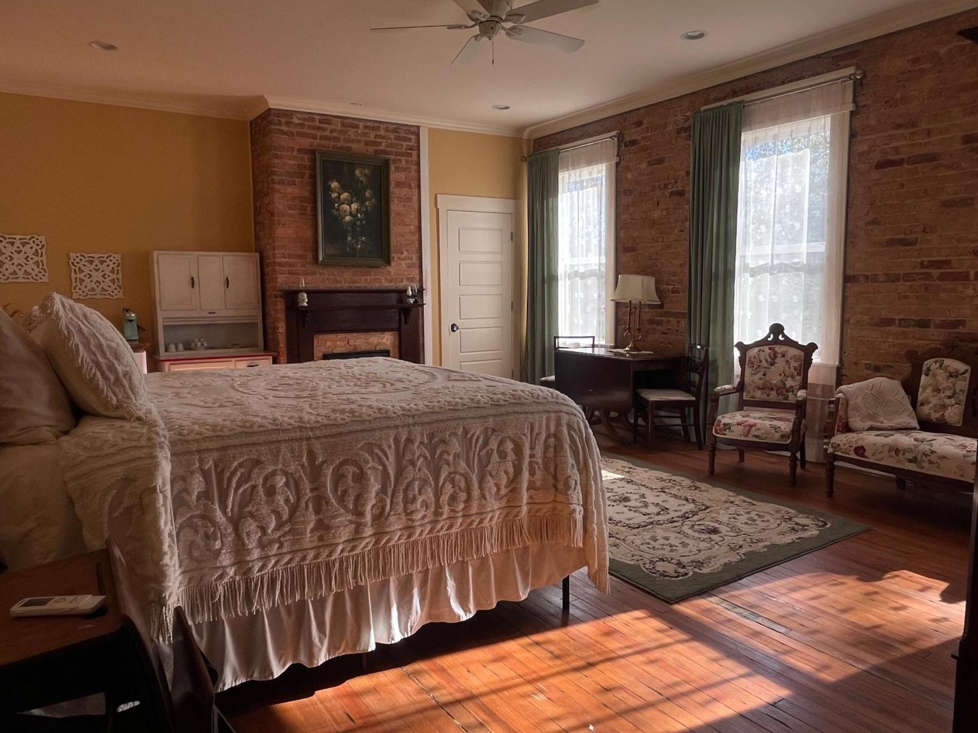 Tanglewood Inn グリーンビル エクステリア 写真