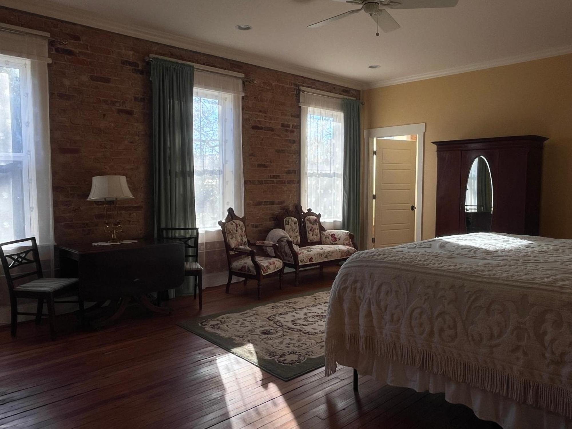 Tanglewood Inn グリーンビル エクステリア 写真